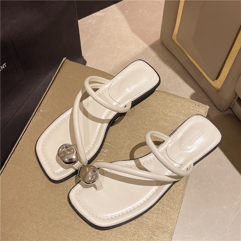 Женские летние тапочки-мезонеты 2025, новый сказочный стиль, прохладные тапочки на низком каблуке, женские сандалии-вьетнамки на плоской подошве для ношения с юбкой