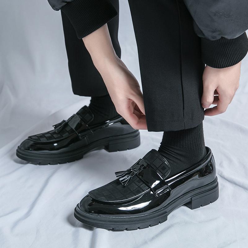 Модный бренд Весна кисточки лакированная кожа глянцевая мужская кожаная обувь деловые туфли новые удобные свадебные туфли для жениха