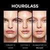 HOURGLASS Тональная основа Ambient Soft Glow