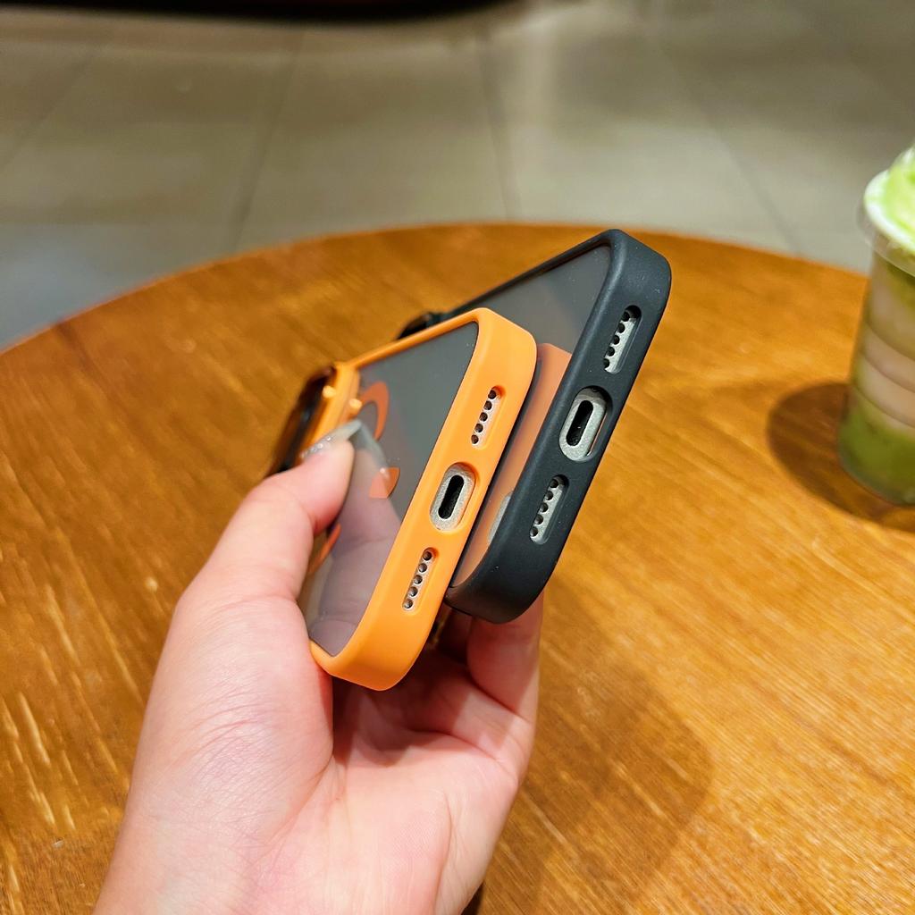 Магнитные чехлы для телефонов, подходящие для IPhone17promax, и чехлы для защиты металлических линз для IPhone 16