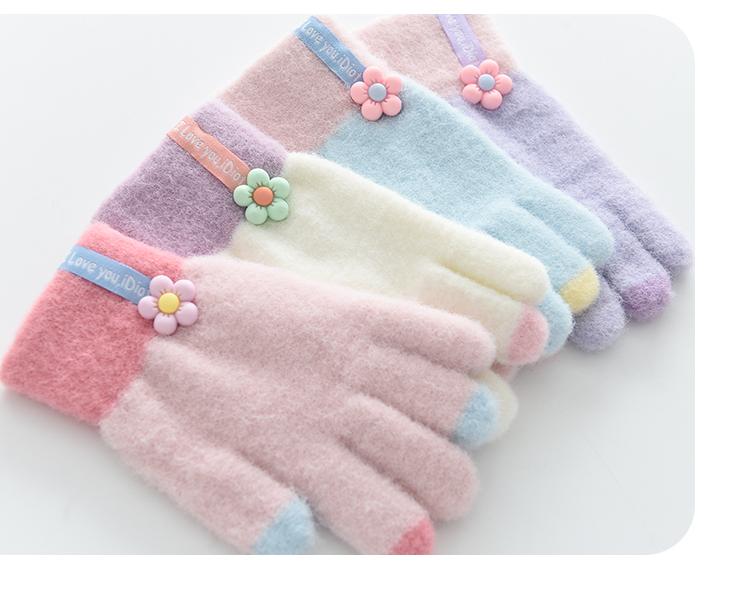 Girls' Knitted Gloves