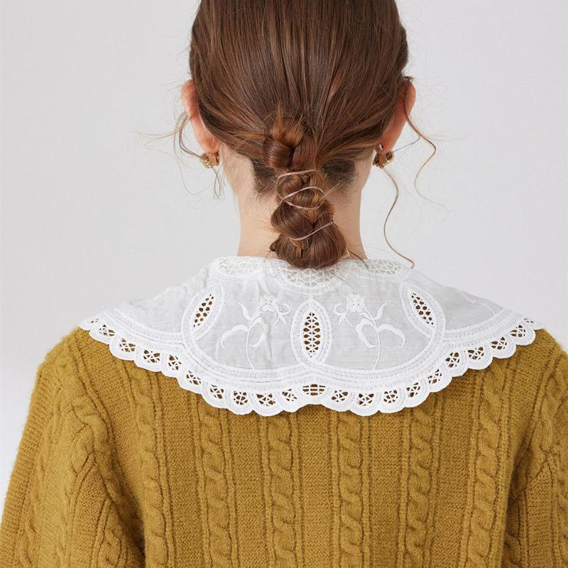 Elegant Detachable Hollow Out Floral Fake Collar White Shirt Blouse Lapel False Collar For Women Girls Decoration Accessory