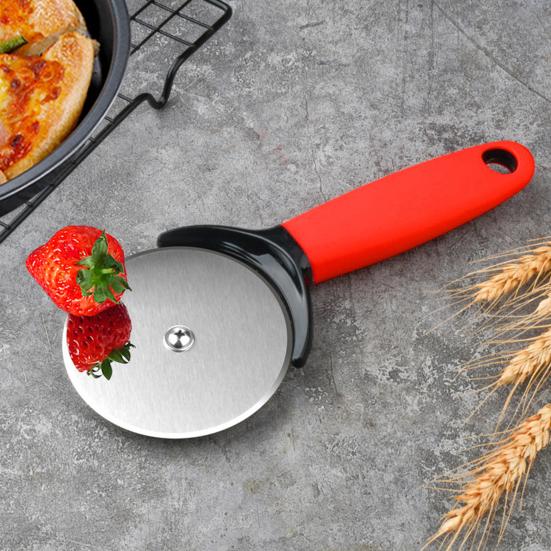Нож для пиццы с защитной крышкой, острый край, эргономичная ручка, гладкая режущая поверхность, устойчивое к ржавчине колесо для пиццы, кухонный гаджет
