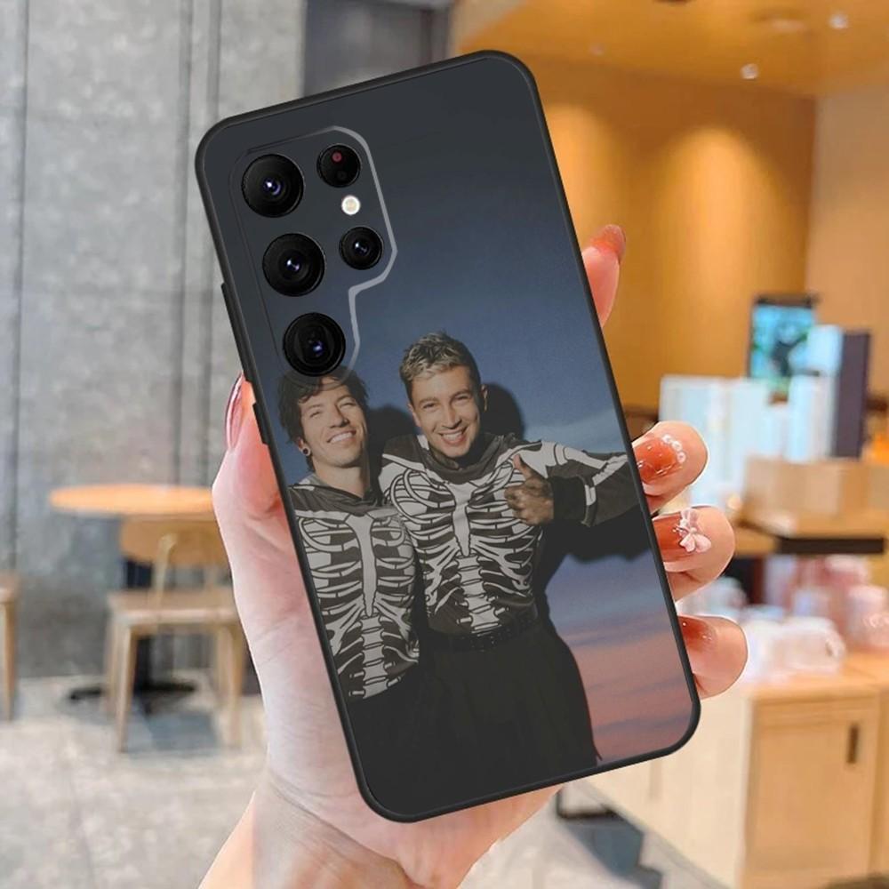 Чехол для телефона от группы Twenty one P-Pilots для SamsungS24,S23,S22,S21,Ultra Pro S10,S30Plus,S9,20lite Черный