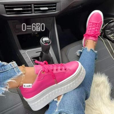 2024 Осень Женские Большие Размеры Круглый Носок Толстая Подошва Повседневная Обувь