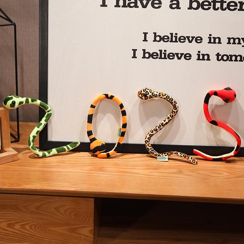 2025 Змея Милая Плюшевая Игрушка Мультяшная Девочка Дети Праздник Подарок на День Рождения Кукла 32см