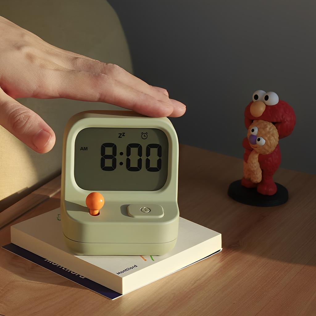 Умный будильник 1шт Светящийся Умный Электронный Игровая Консоль Будильник Декоративный Молодежный Креативный Цифровой Студенческий Обучающий Общежитие Просыпаться