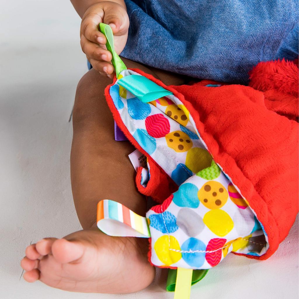 Sesame Street Elmo Blankie by (12149) Kids