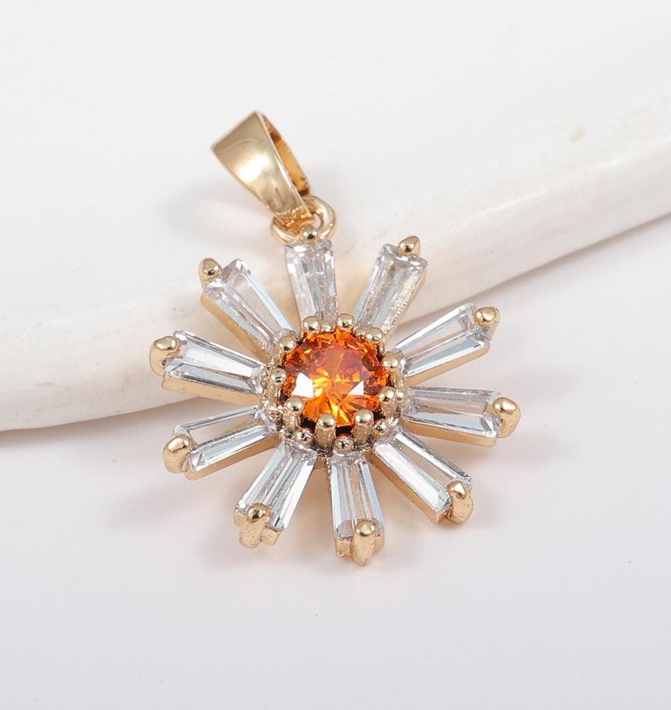 Elegant Copper Fox Gourd & Four-Leaf Clover Necklace with Zircon & Butterfly Accents for Women.