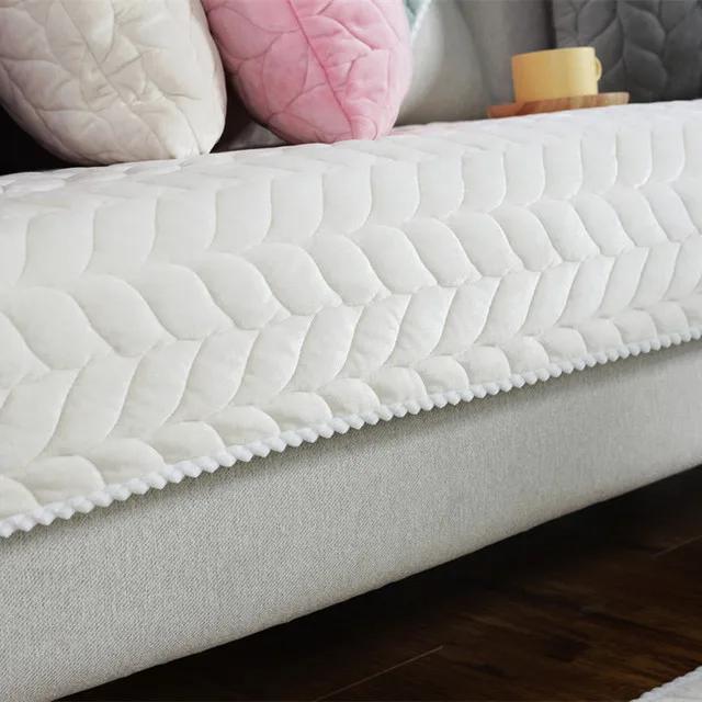 Thicken Quilted Sofa Towel Short Plush Sofa Cover Lace Edge Slip Resistant Protective Cover European Style Couch Cover Universal