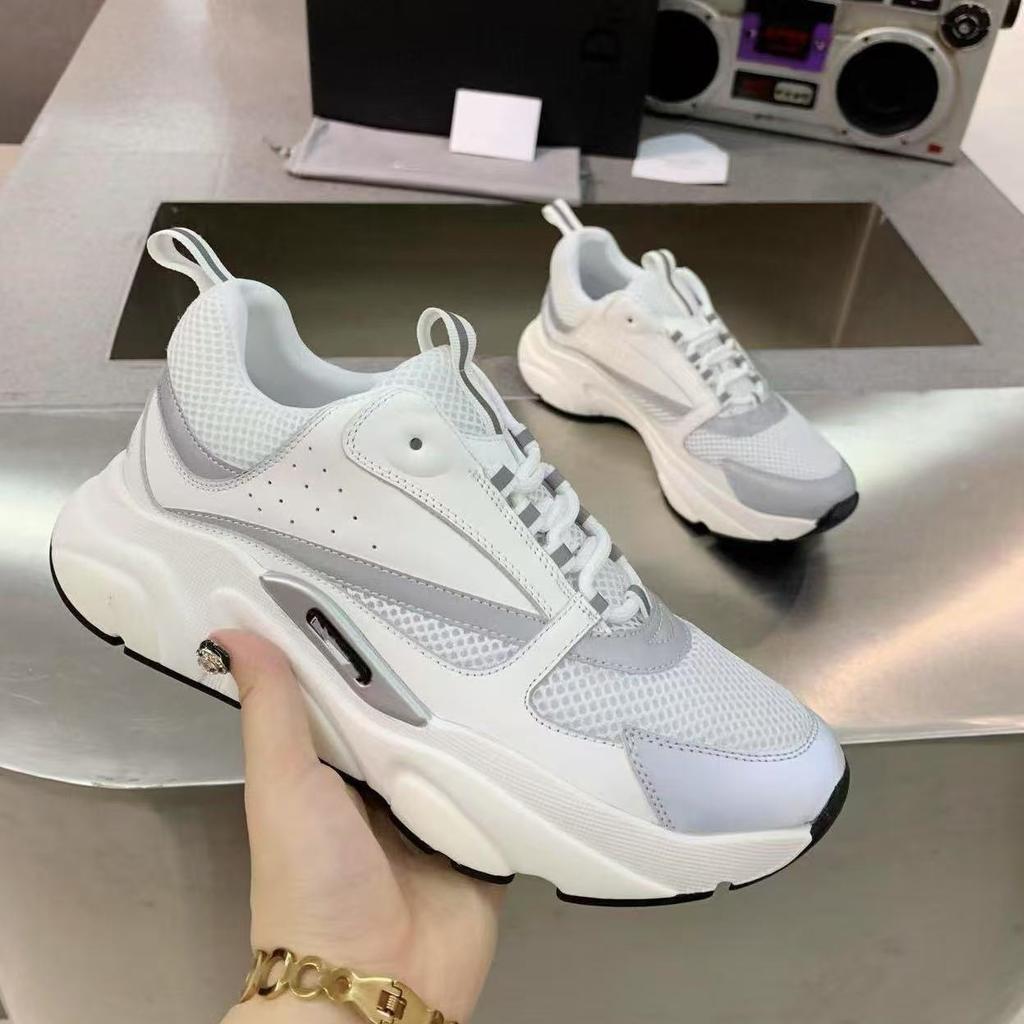 European Station B22 Sports Shoes Fashionable Comfortable Lightweight Casual Shoes Thick Soled Night Light Dad Shoes Running Shoes Fashionable Trend