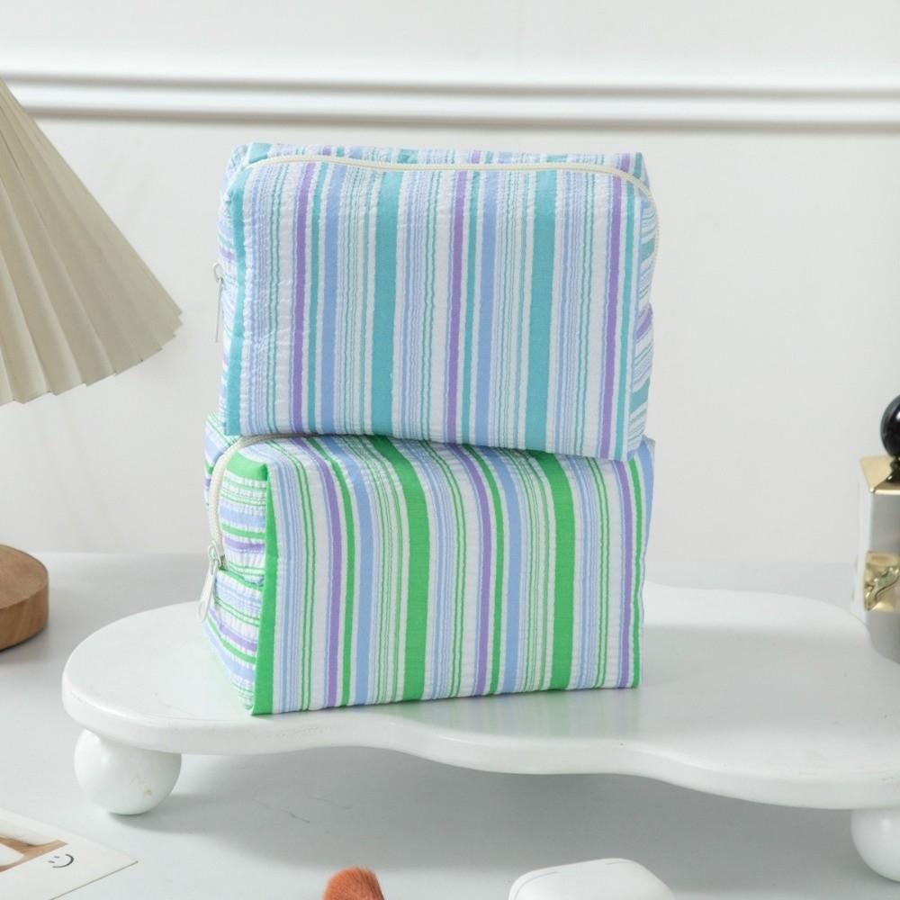 Striped Design Cosmetic Bag Lightweight Travel Skincare Bag Striped Makeup Pouch Girls