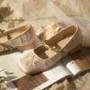 New Women's Shoes Square Head Women's Single Shoes Fashion Elegant Lightweight Flat Elegant Woven Embroidery Girls Shoes