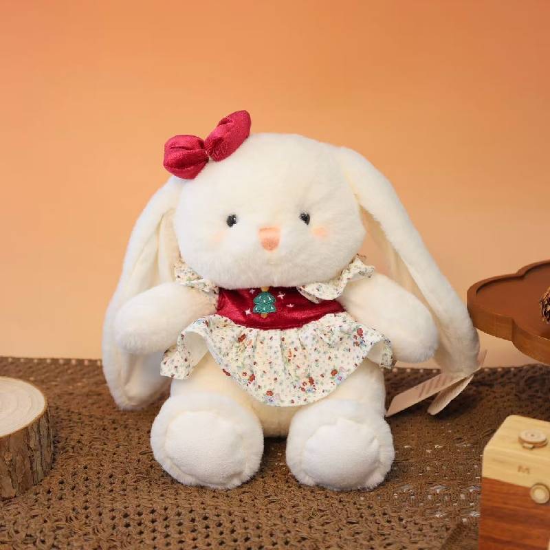 Плюшевая игрушка-кролик из мягкого коротковорсового материала в подарок детям и подросткам