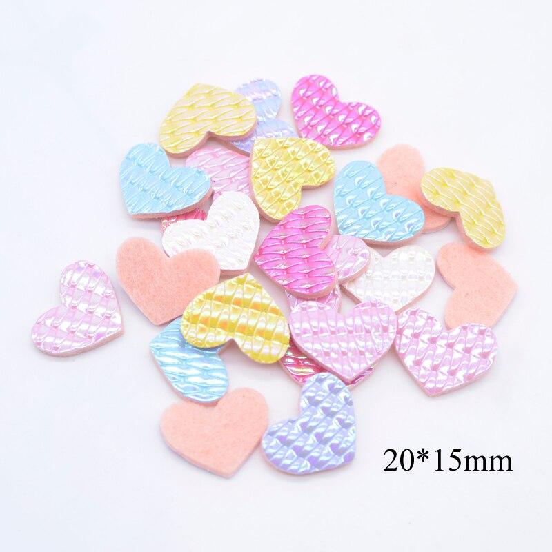 100 шт. 20*15 мм аппликация в виде сердца из искусственной кожи для шапки ручной работы, рукоделия, одежды, нашивки для шитья, детские головные уборы «сделай сам», BB-зажимы, аксессуары для декора с бантом