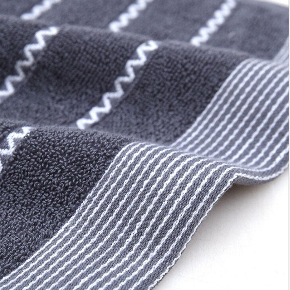 Ультрамягкие и впитывающие салфетки для лица и тела для домашнего использования. Хлопок. Вневременной дизайн.