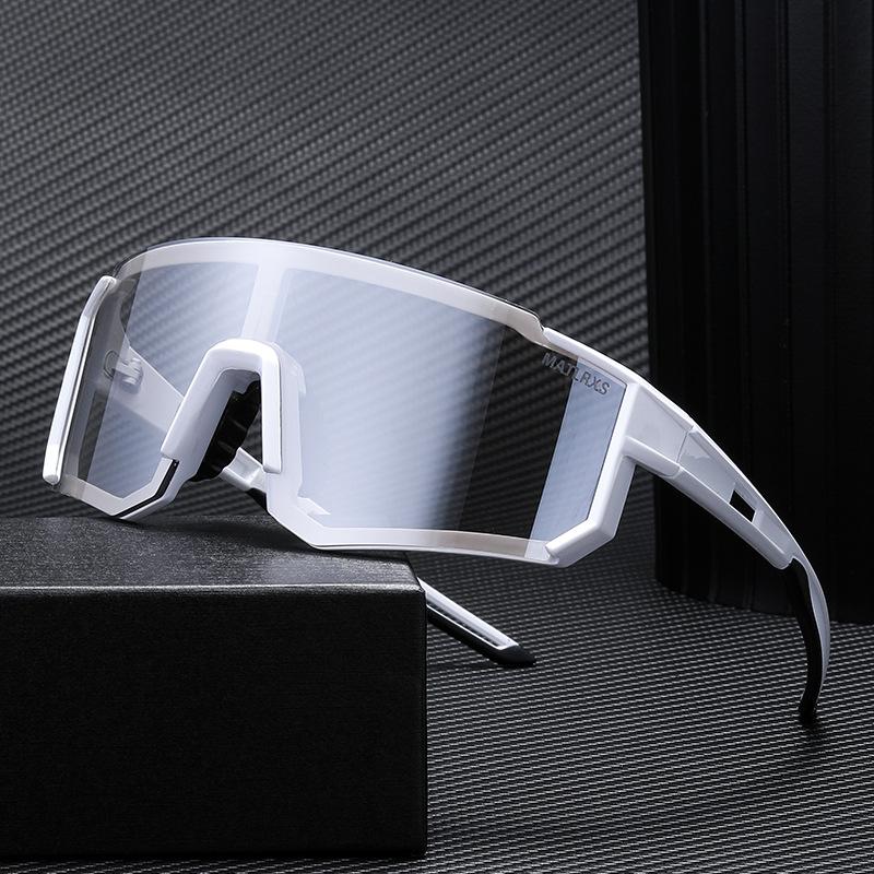 Adult unisex outdoor cycling photochromic sunglasses, sports climbing windproof, sandproof, UV protection sunshade glasses new