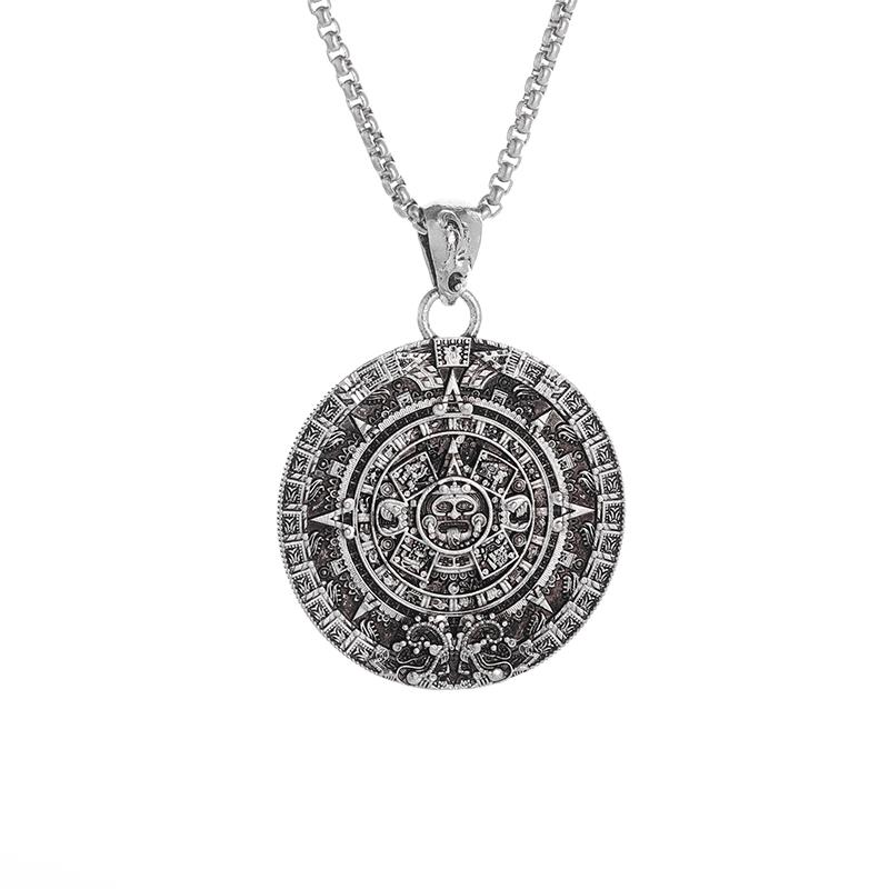 Retro Punk Aztec Mayan Solar Calendar Pendant Necklace for Men and Women Fashion Trend Sun God Lucky Amulet Jewelry Gift