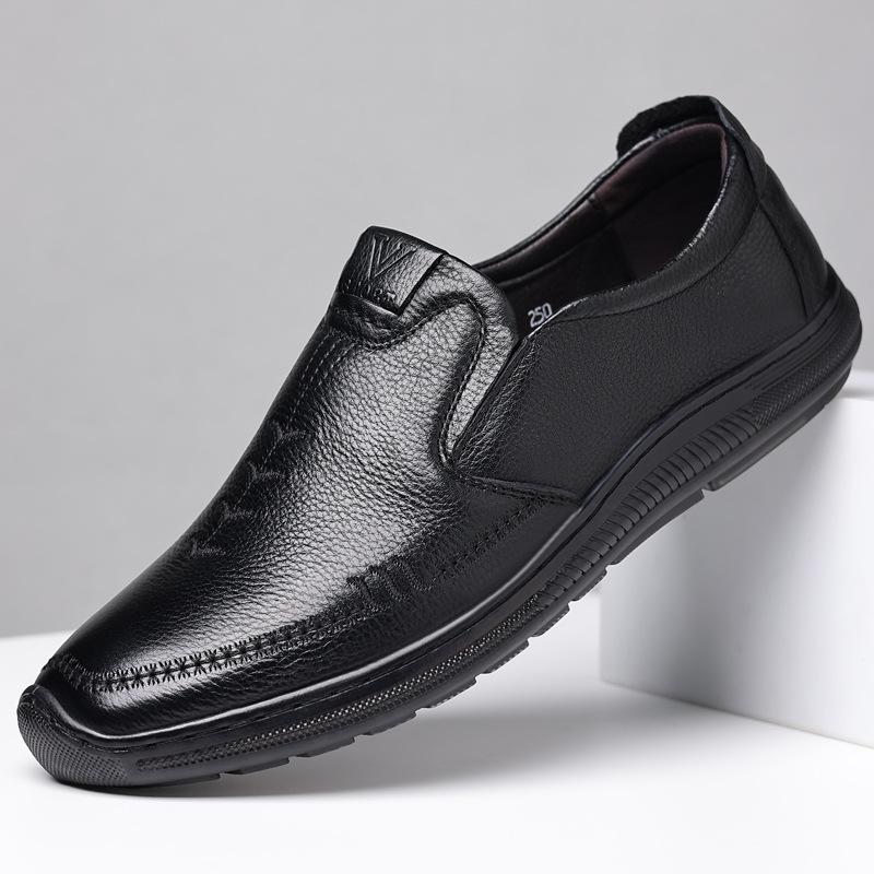Однотонные Новые Дизайнерские Кожаные Туфли для Мужчин Весенне-Осенняя Мода Повседневные Туфли для Вождения Мужские на Мягкой Подошве Нескользящие Лоферы Мужские