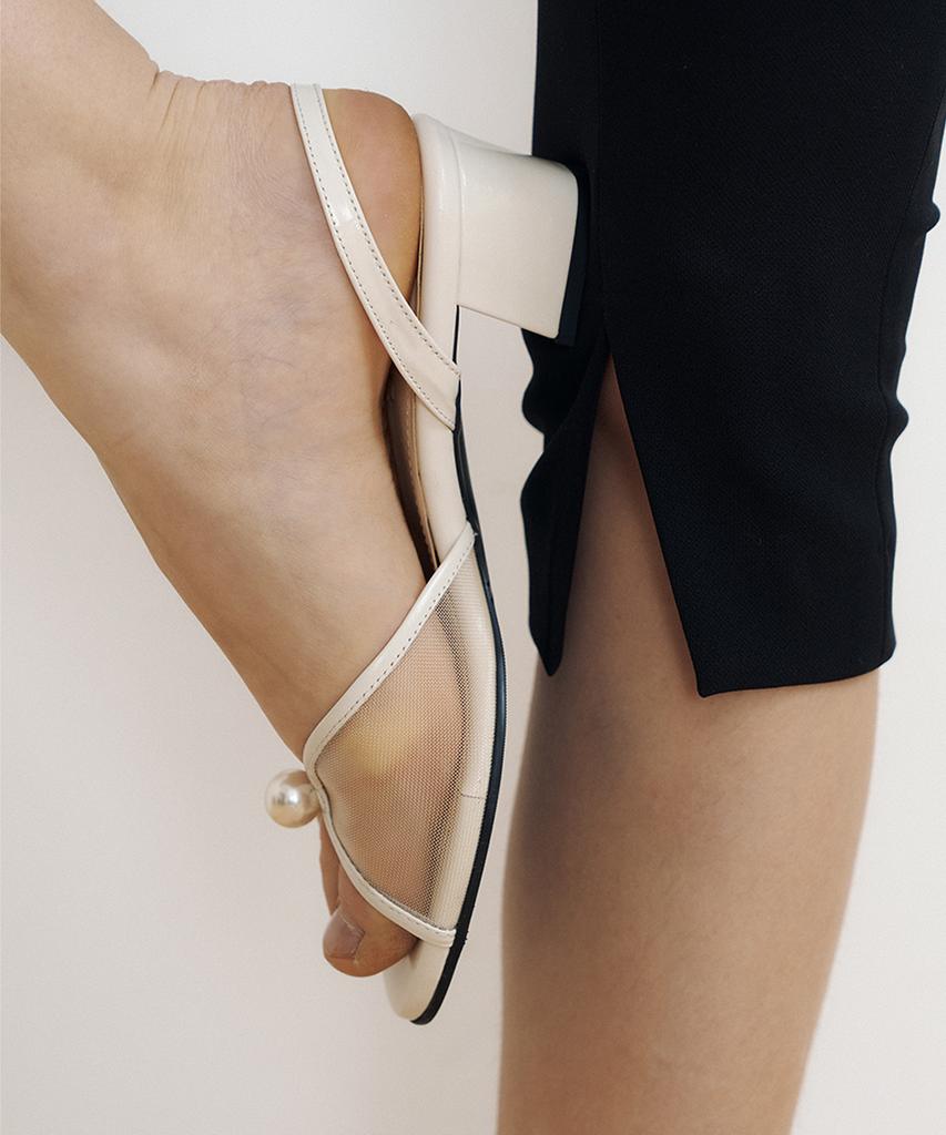 Lucir Zu Pearl Mesh Square Heels (Cream)