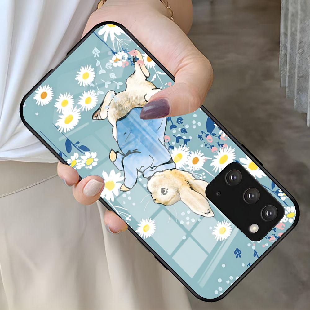 Милый Чехол для Телефона с Кроликом P-PeterS Для Samsung S26 S25 S24 FE S23 S22 S21 Plus S20 Ultra Note20Ultra Черная Стеклянная Крышка