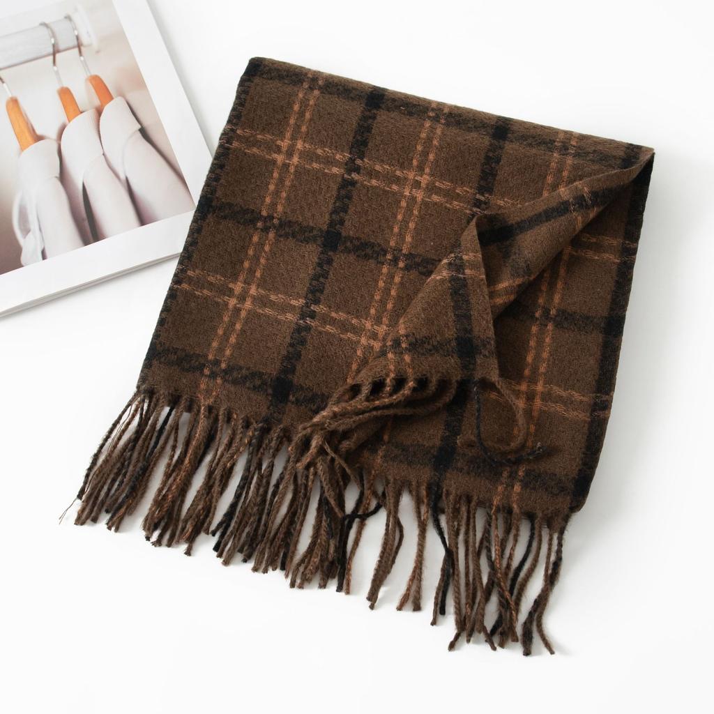 Faux Cashmere Scarf with Plaid Pattern, Thick and Warm, Long Length, Perfect for Autumn and Winter Seasons.