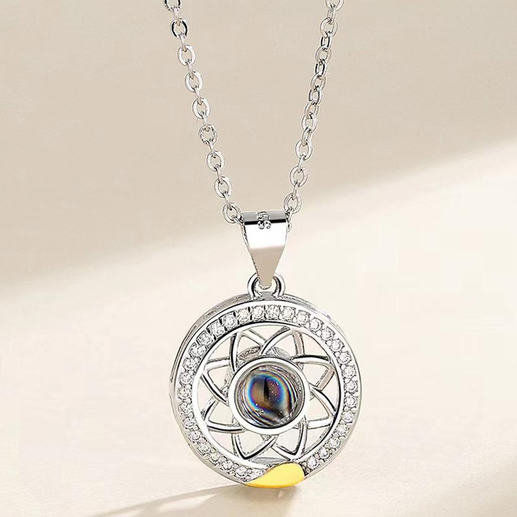 Парное ожерелье с проекцией на заказ Пара мужское и женское Солнце, Луна и звезды Цепочка для ключиц Диаграмма Кастомизация