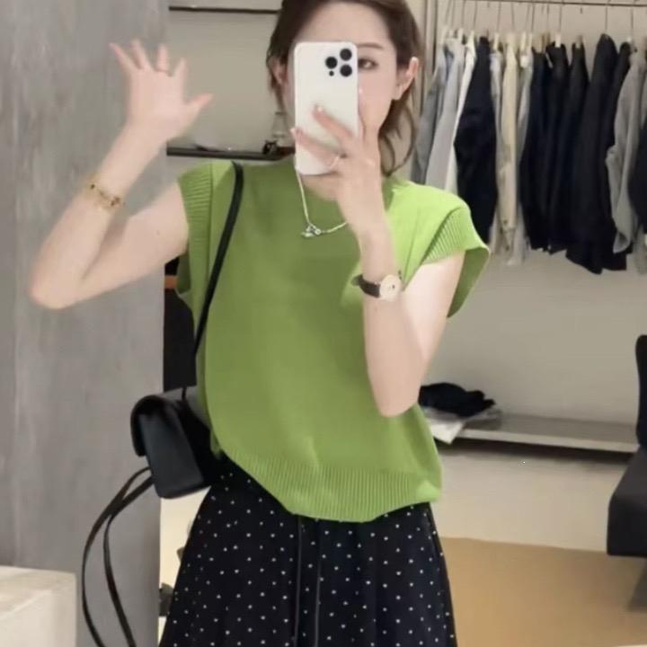 2026 Summer Orange Ice Silk Knitwear: Stylish Round Neck Short Sleeve Solid Color Top for Petite Women