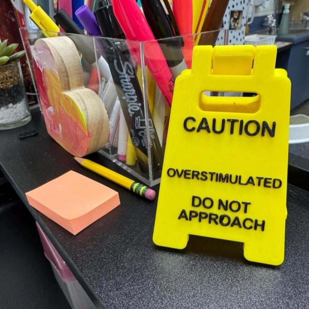 1Pc/2Pcs Caution Overstimulated Desk Sign, 3D Printed Funny Warning Brand Style Desktop Accessories