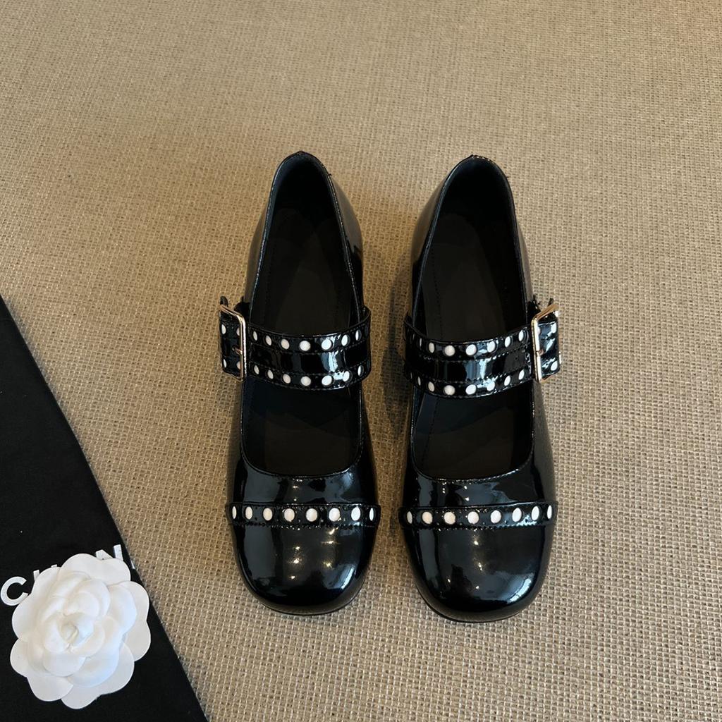 Sheepskin Mary Jane Shoes Women's Round Head with Buckle Medium Heel Single Shoes Versatile Leather Shoes Shallow High Heels