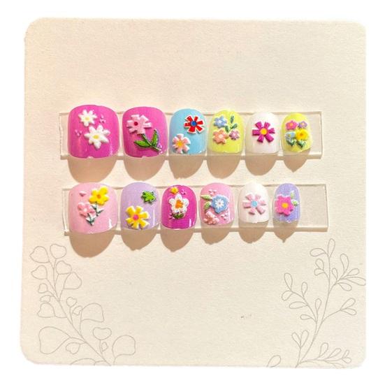 Yousheng 12 шт. детские мультяшные накладные ногти милый рождественский тематический узор с тиснением на ногтях самоклеящиеся накладные ногти DIY художественное украшение