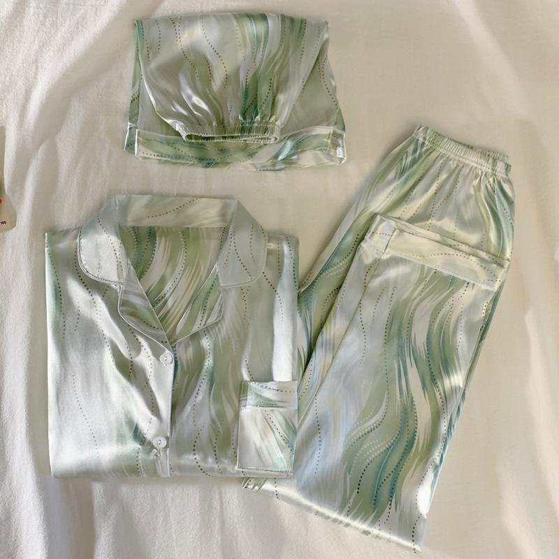 High-End Light Luxury High-End Sense Of Gradual Change Green Short-Sleeved Pajamas Three-Piece Set Can Be Worn Suit