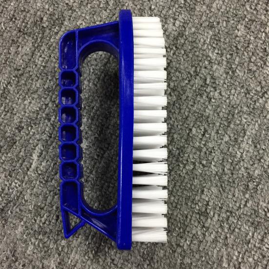 Чистящая щетка с нескользящей ручкой Прочные щетинки Удобно хранить Чистящий скруббер Бассейны Ванные комнаты Полы Принадлежности