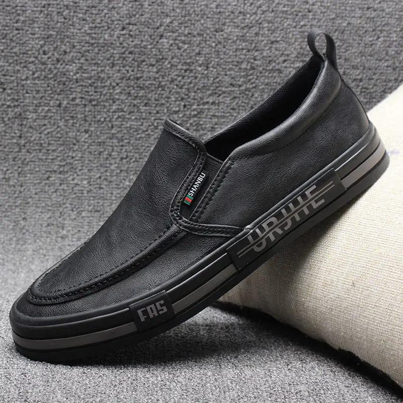 Flat Round Toe Leather Loafers Shoes for Men Retro Pu Classic Original 2025 Trend Man Casual Shoe Legitimate Low Price Cowhide
