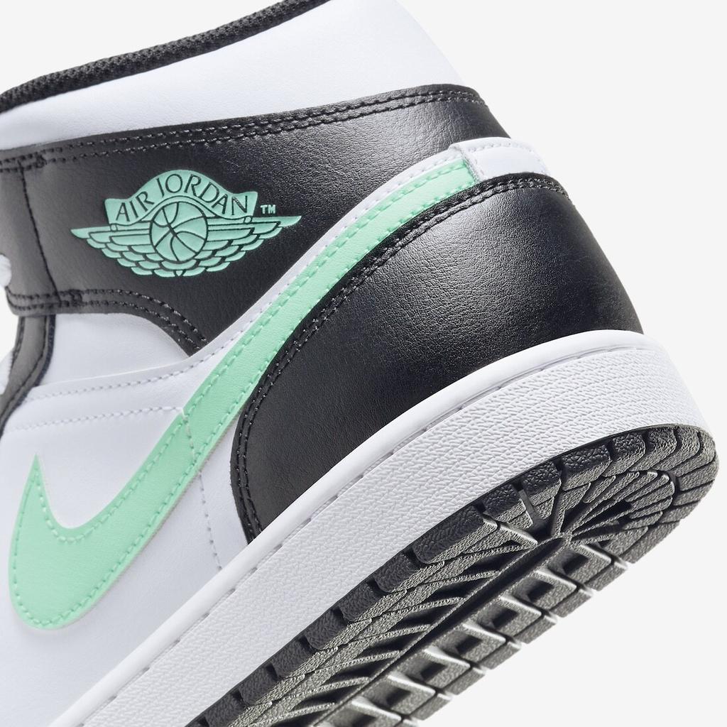 DQ8426-103 Nike Air Jordan 1 Mid Green Glow (Мужской)