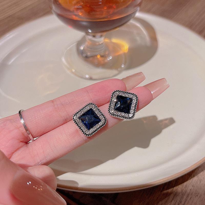Элегантные квадратные серьги с голубым цирконием и иглой из серебра 925 пробы — модный дизайн класса люкс для женщин