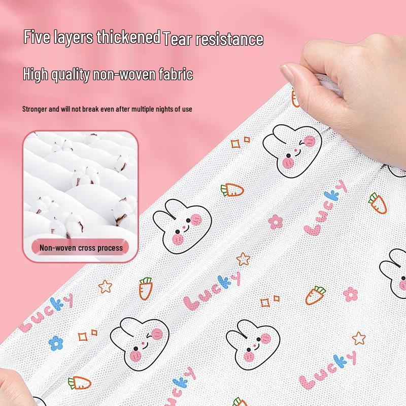 Одноразовый гостиничный постельный набор: Двухслойные непромокаемые простыни, пододеяльник и наволочки, покрывало - дорожный набор из четырех предметов