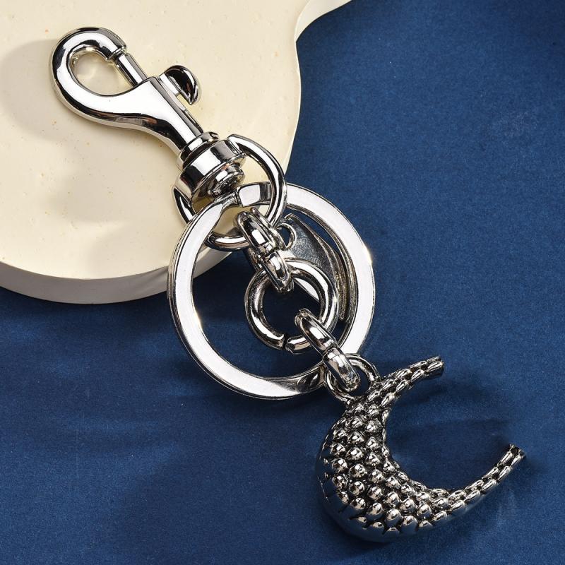 Exquisite Metal Letter Keychains For Women Y2K Bag Pendant Car Keyring Jewelry Gift Decoration Accessories