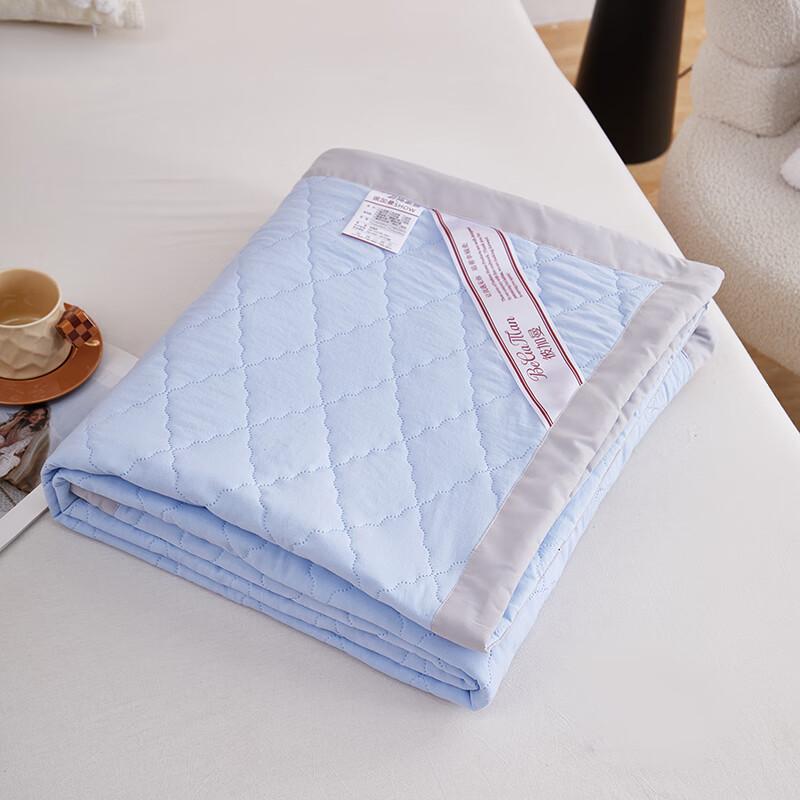 BGM-B2503 All-Season Washed Embossed Quilt