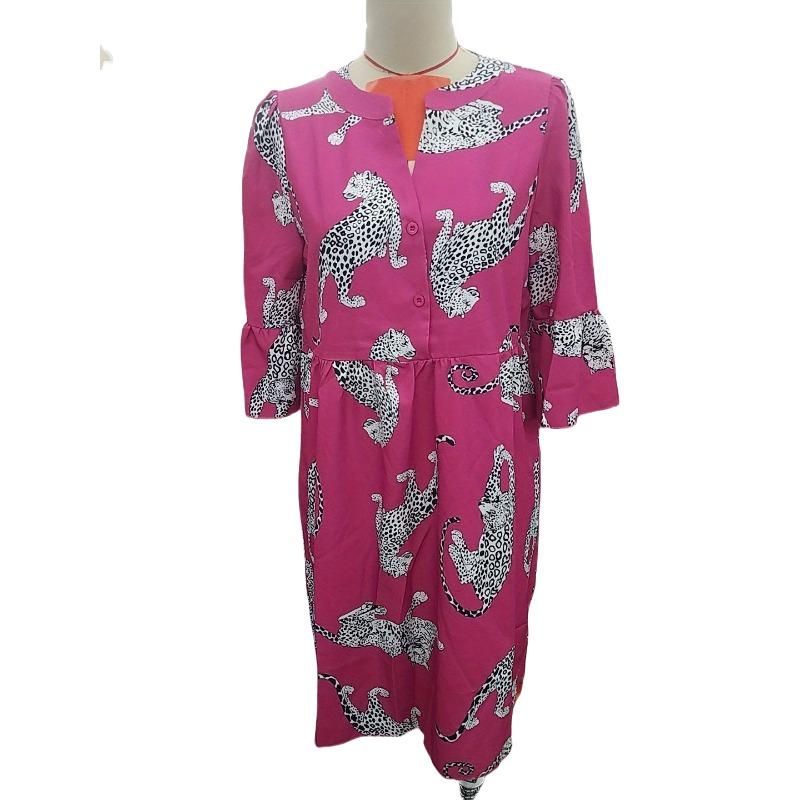 Летнее элегантное женское платье с леопардовым принтом на пуговицах и рукавами-трубами