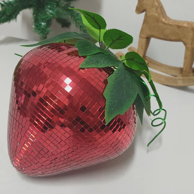 Ретро клубничный диско-стеклянный орнамент: Настольное зеркало для помещения