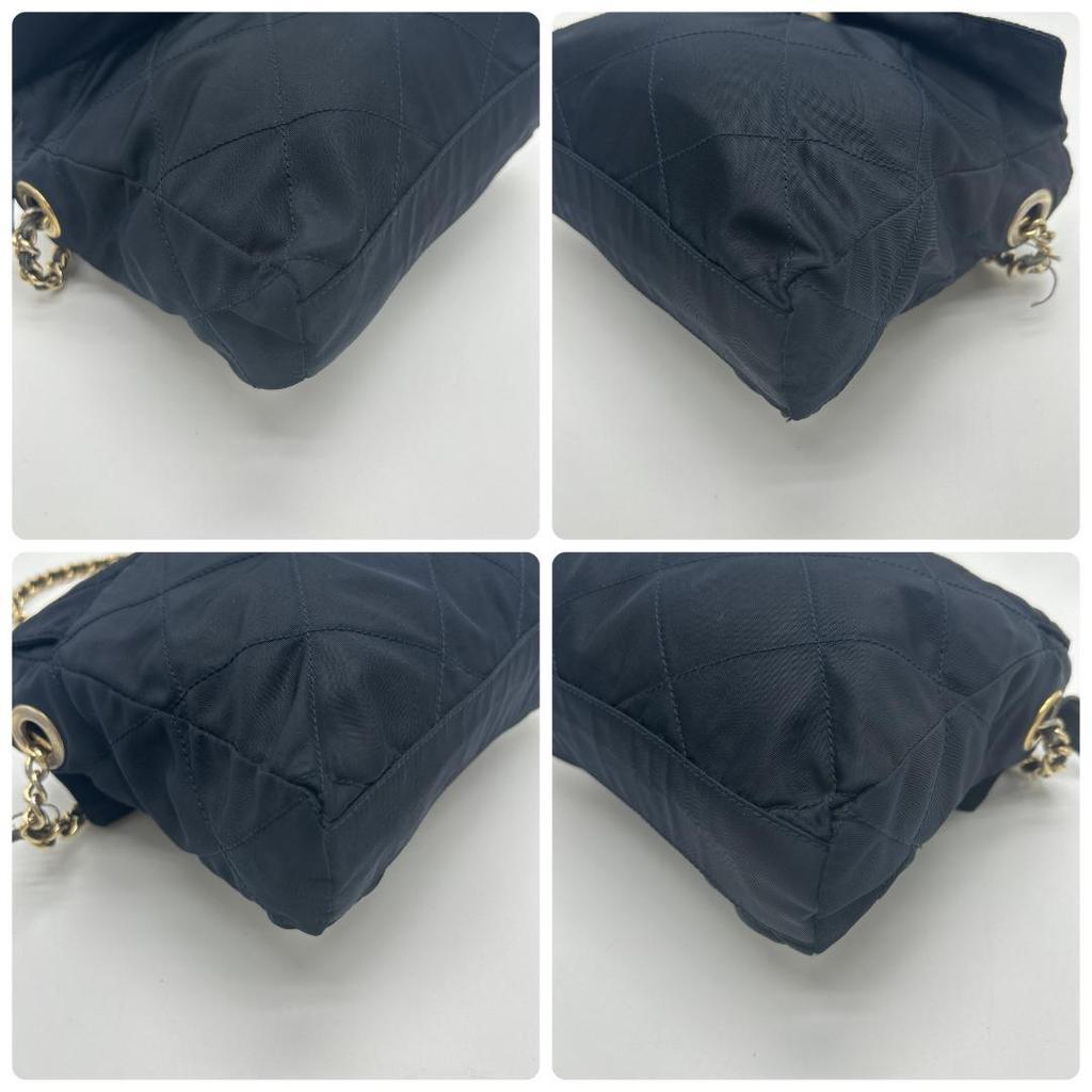 Prada Сумка на плечо Сумка-тоут На одном плечевом ремне Ткань Нейлон Стеганая Золотая цепь Треугольная металлическая пластина с логотипом Белая бирка