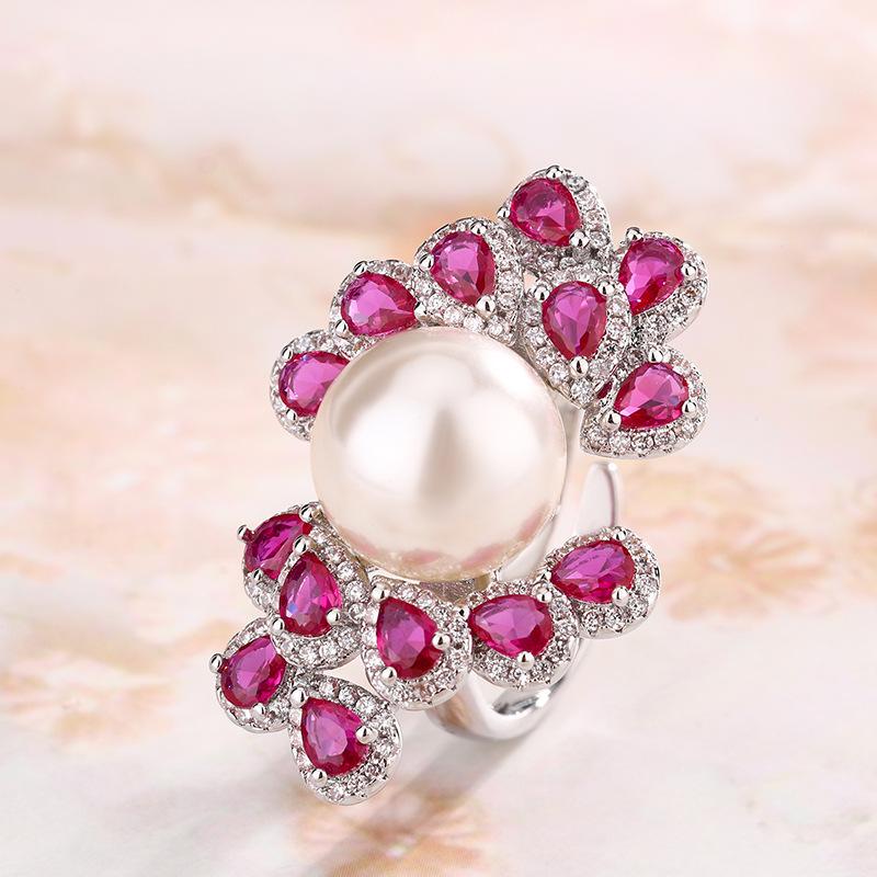 По прочности сопоставимы с австралийскими кольцами из белого жемчуга, потрясающие кольца из красного жемчуга и желтого бисера, слегка потертая кожа, легкая, очень красиво носить.