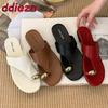 Fashion Summer Beach Female Flip Flops Women Flats Slides Slippers Shoes Fashion Metal Ladies Flats Slippers Sandals Footwear