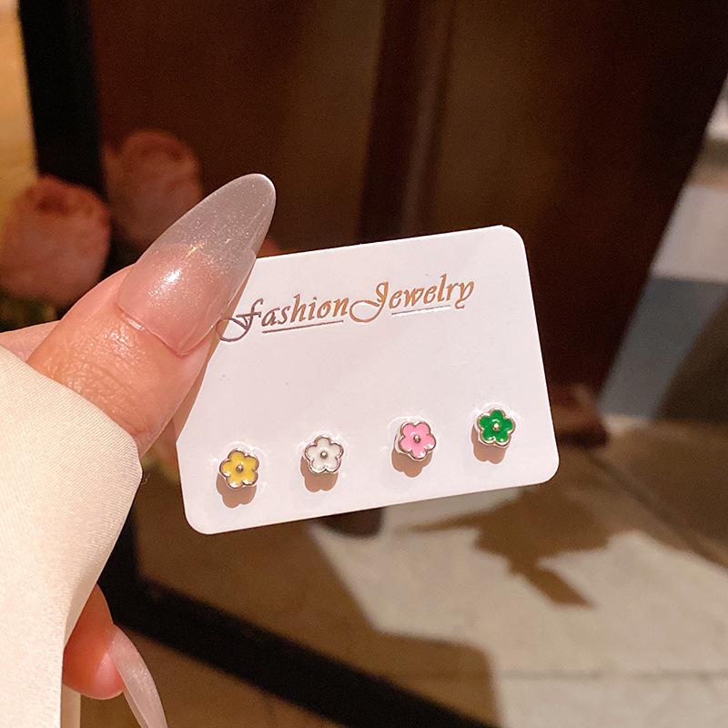 «Набор для пирсинга ушей с жемчугом в корейском стиле»: Маленькие, универсальные серьги для студентов — элегантные и простые ювелирные изделия высокого класса.