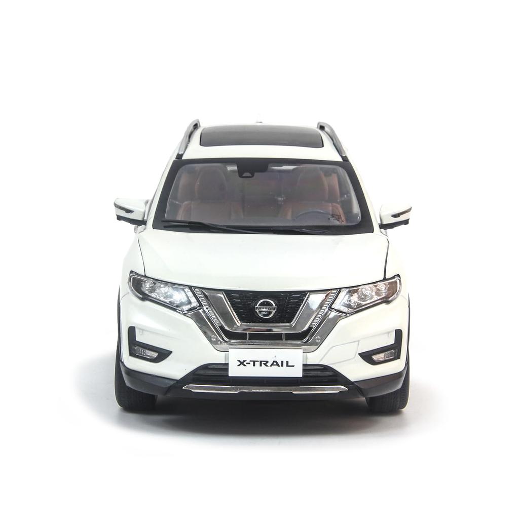 PAUDI MODEL Scale Diecast Model of the Nissan 1/18 X-Trail 2018.