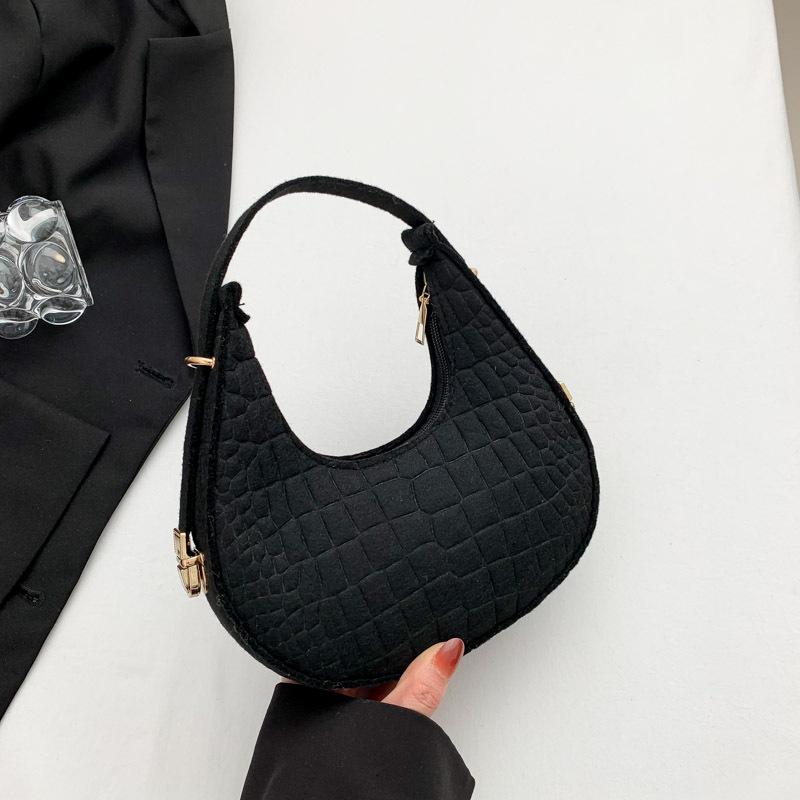 Autumn New Crescent Bag Women's Fashion Casual Trendy Retro Felt Crocodile Pattern Armpit Bag Women's Shoulder Bag
