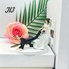 Commemorative Resin Statue Funny Runaway Bride and Groom Figurine, Wedding Cake Topper Decor, Engagement Party Table Decor Couple Desktop Ornament for