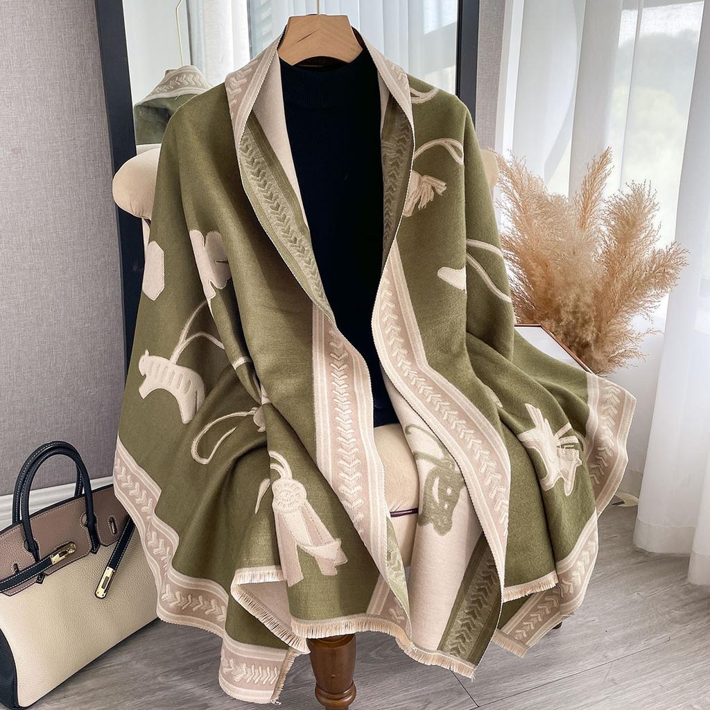 Winter Scarf for Women, Thick and Warm, Geometric Pattern, Soft Polyester Fabric, Classic Style, Non-Stretch, Perfect for Outdoor Activities