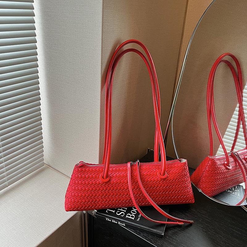 Летняя плетеная сумка подмышку женская новая модная простая портативная сумка через плечо нишевая сумка-багет